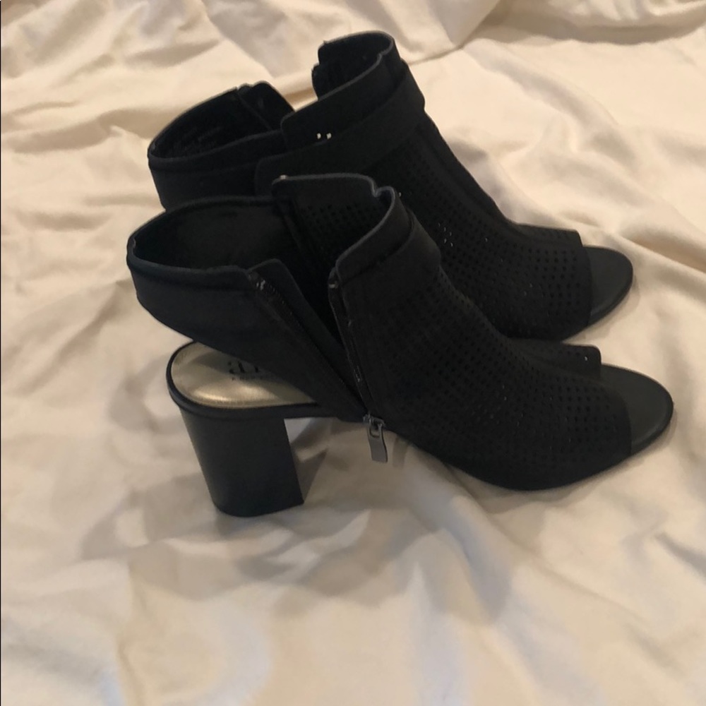 Ana slightly used heels